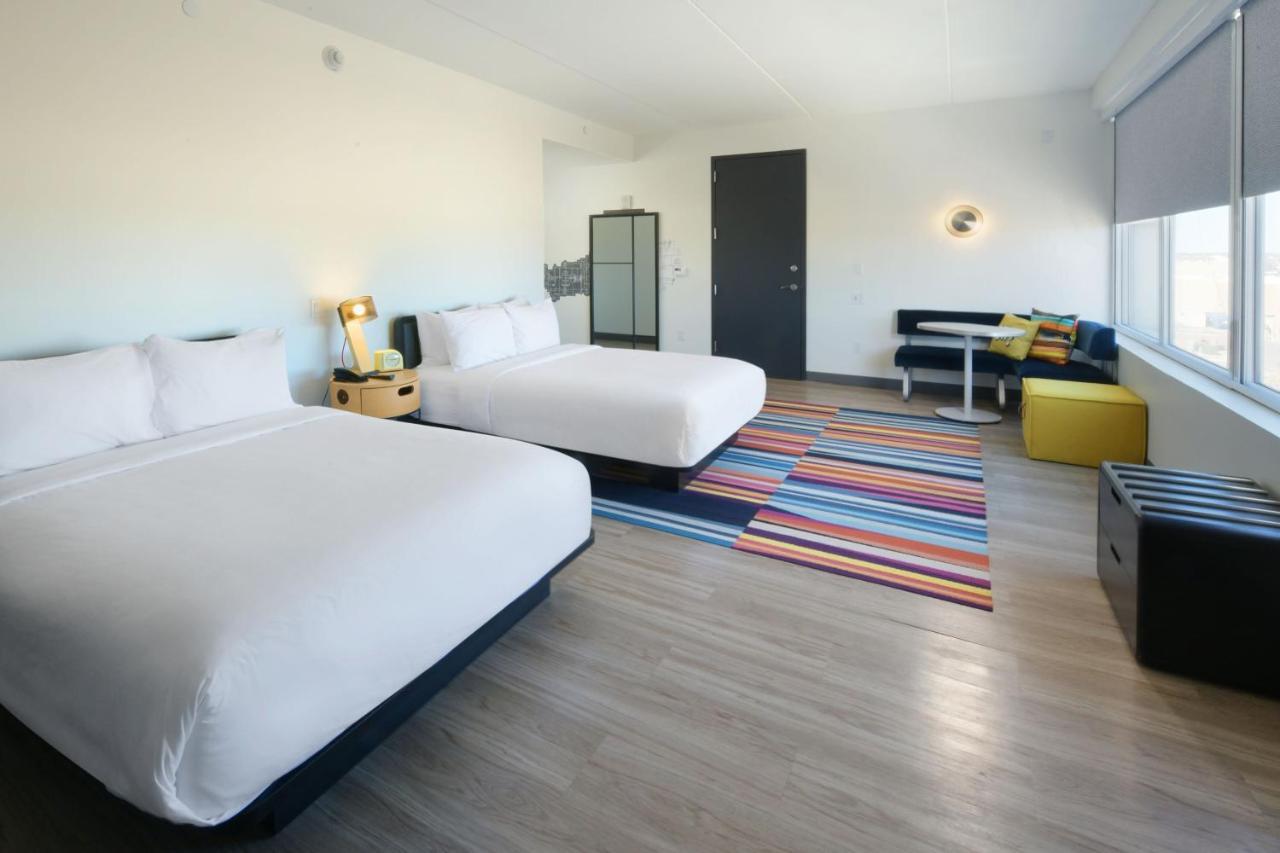 Aloft Hotel 3*